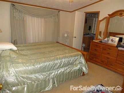 Master Bedroom
						:
						13 x 13