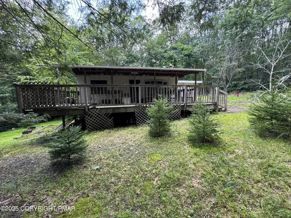207 N Eastbrook Rd, Effort, PA 18330