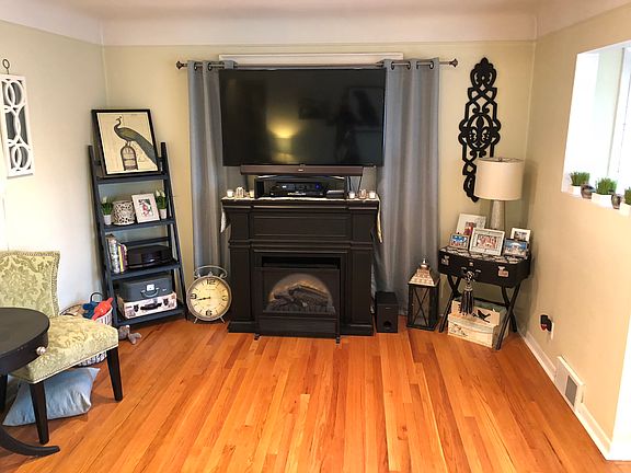 4th image of 27801 Rosebriar St