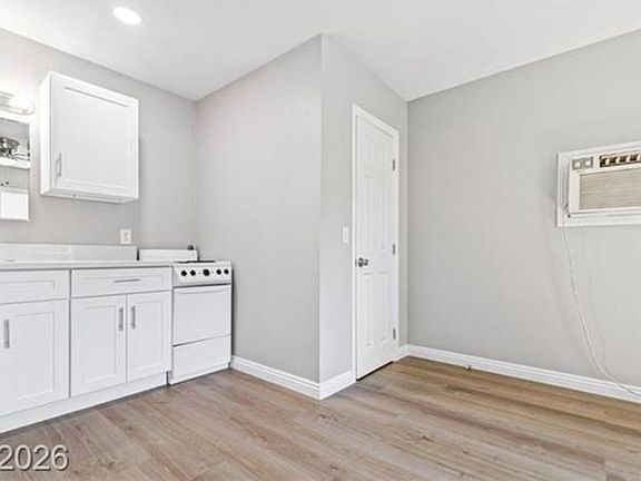 2nd image of 308 Eastminister Ct