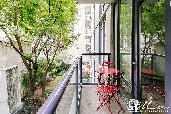 Rented by Compass | media 11