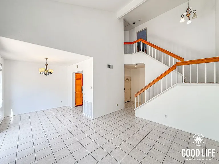 10880 Creekbridge Pl — Photo 2
