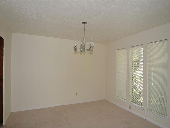 5th image of 10330 Sageglow Dr
