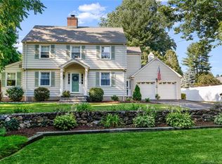 9 Williams Rd, Trumbull, CT 06611