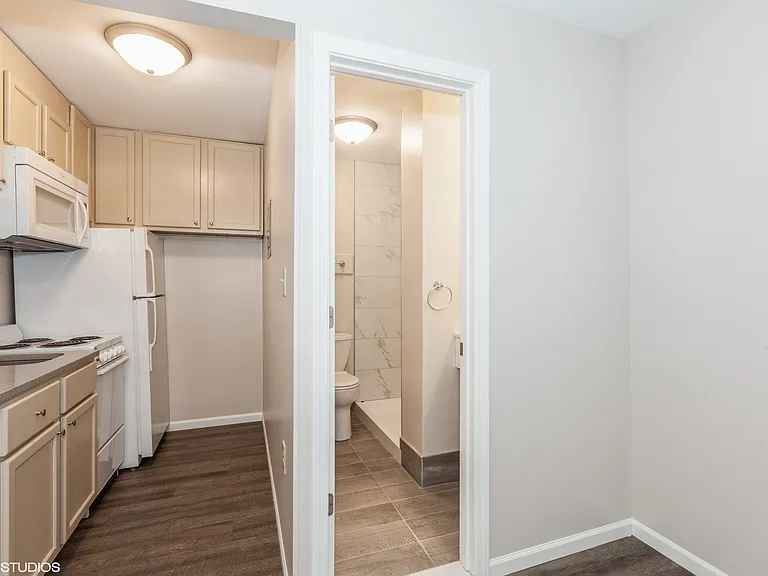 843 N Gladstone Ave #1 — Photo 7