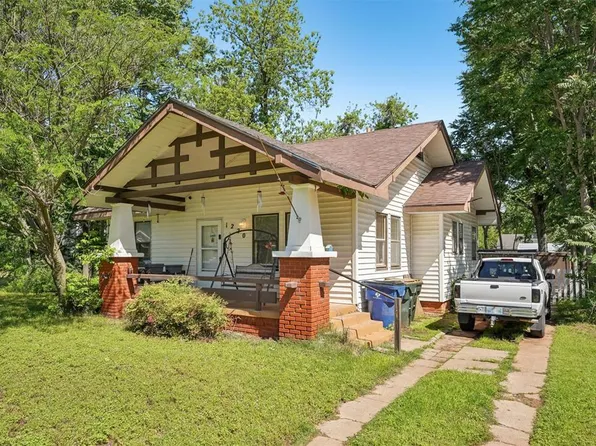 1220 W Iowa Ave, Chickasha, OK 73018