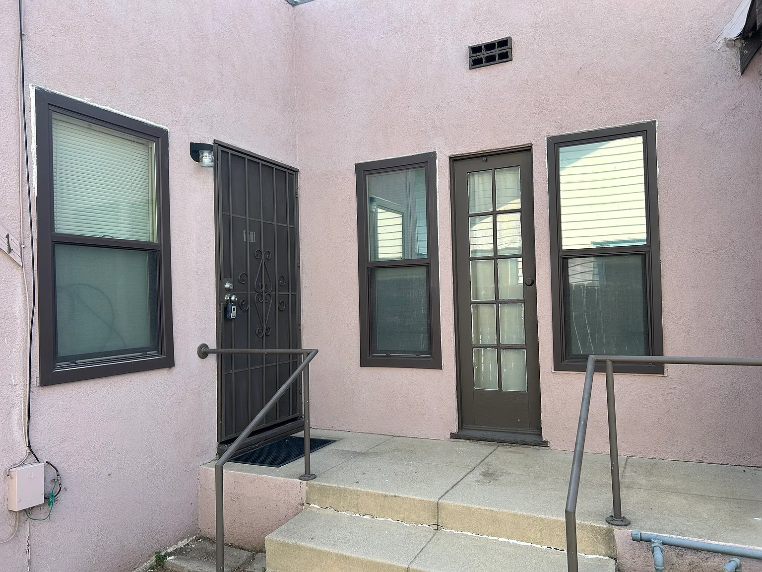 1 bed, 550 sqft, $1,975 — Photo 2