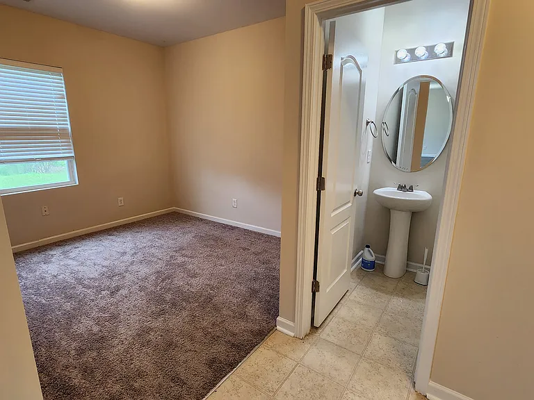 5002 Houndscroft Rd — Photo 5