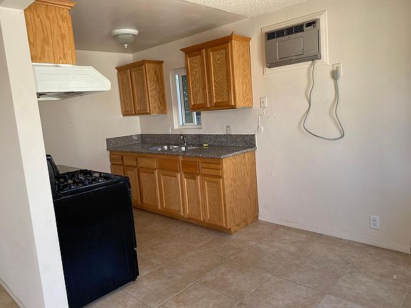 2nd image of 310 W Linda Vista Ave #B
