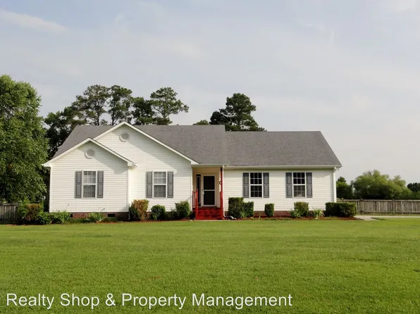 99 Kanton Rd, Jacksonville, NC 28540