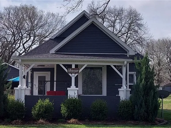 1210 E 14th St, Pittsburg, KS 66762