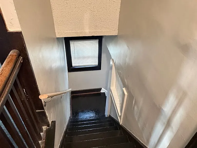 810 N Dearborn St — Photo 11