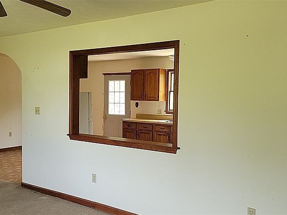 5th image of 388 Coan Harbour Dr