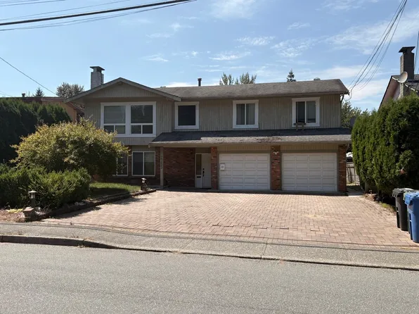 2755 Springhill St, Abbotsford, BC V2T 3V8