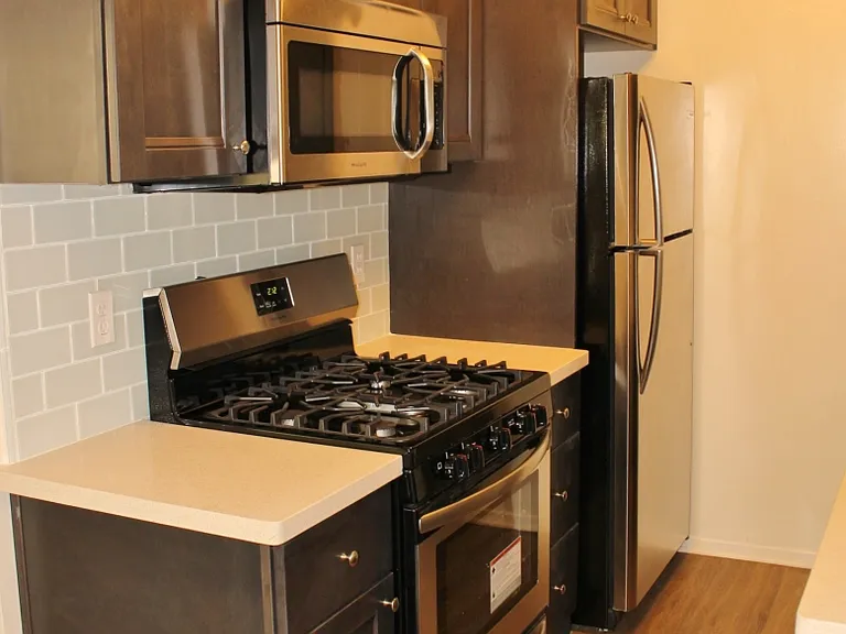 12415 Pacific Ave #2 — Photo 6