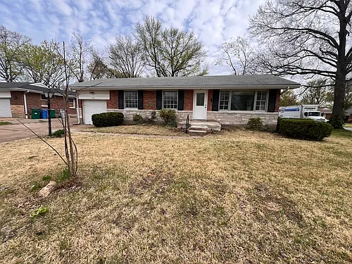 1243 Mead Dr Photo 1