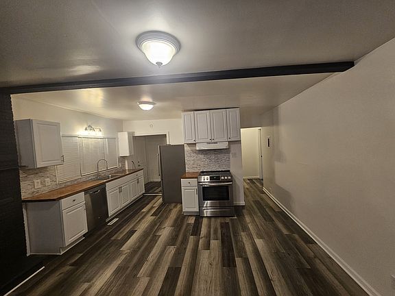 2nd image of 37252 Jefferson Ave APT 1