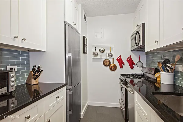 Sold by Corcoran | media 2