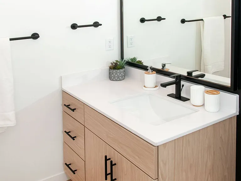 CityLine — Photo 8