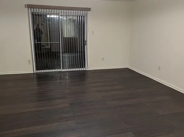 66 Chatham Ct, East Windsor, NJ 08520