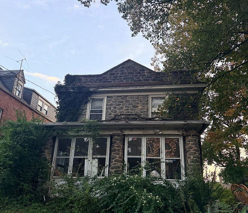 1st image of 1204 Medary Ave