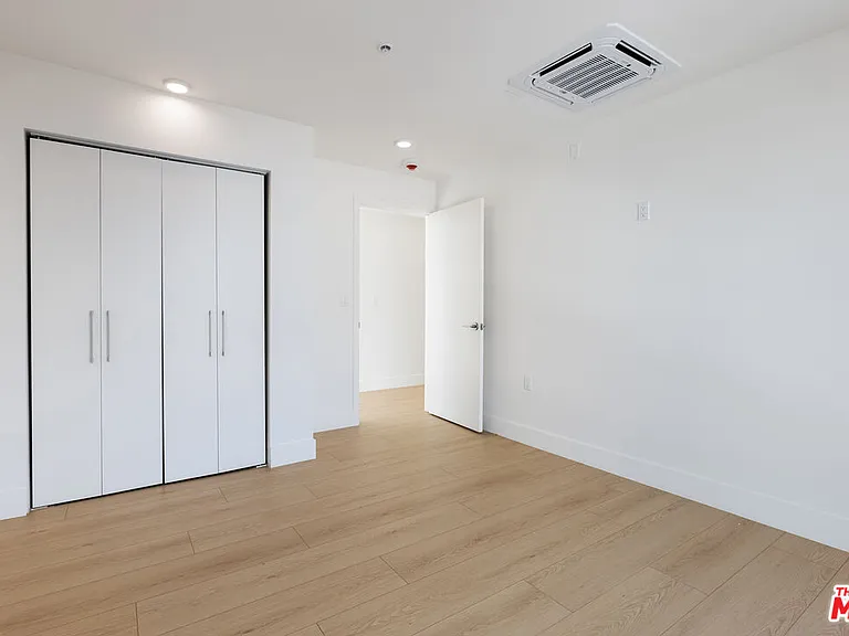 8561 Belmont St #7 — Photo 16