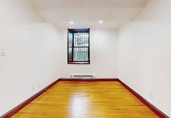 5th image of 315 W 115th St #3FL8