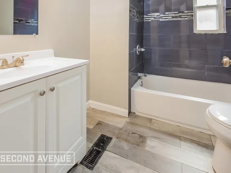 206 Escalon St — Photo 5