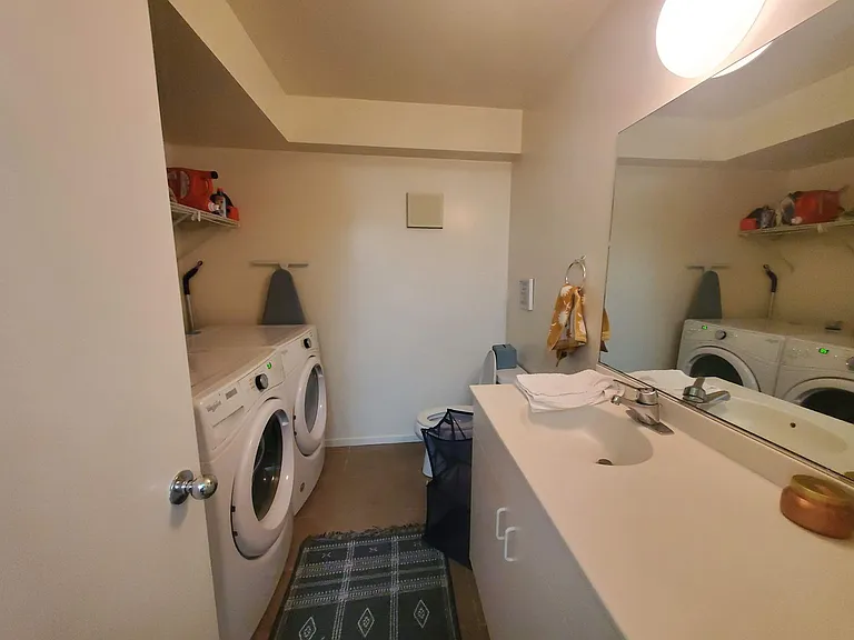 2133 Filbert St — Photo 21