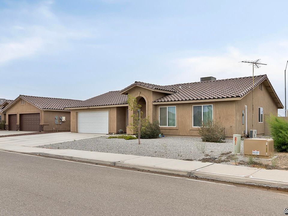 1st image of 4328 S Sunflower Dr