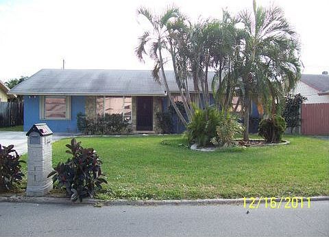 1st image of 736 NW 1st Ave