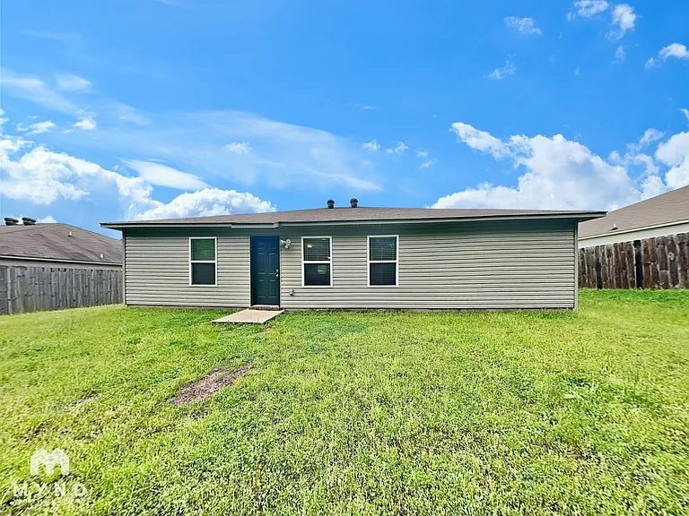9168 Pleasant Valley Dr — Photo 18