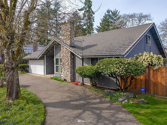 2nd image of 7506 77th Ave SW