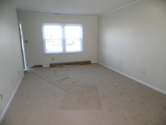 Living Room (Similar)