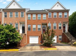 2544 James Monroe Cir, Herndon, VA 20171