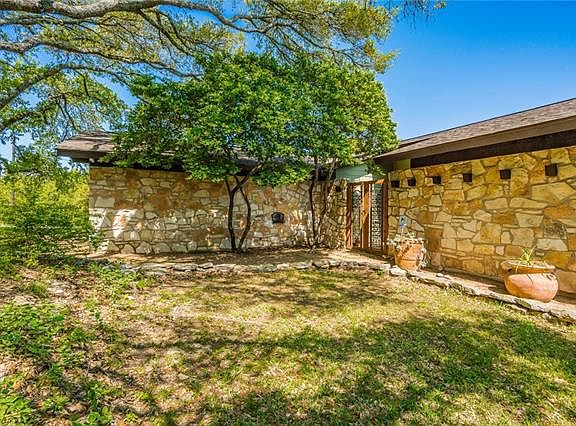 2nd image of 6804 Silvermine Dr