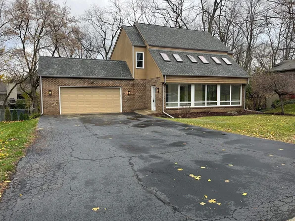 4022 Eaton Dr, Rockford, IL 61114