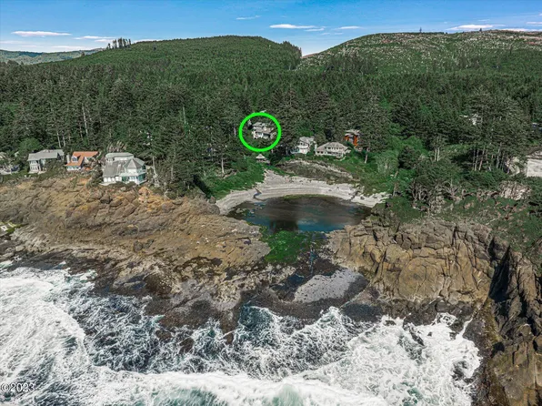 275 SW Midden Reach, Depoe Bay, OR 97341