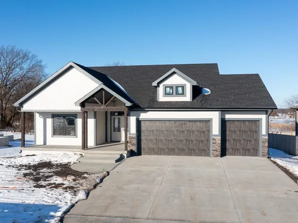 1680 N 163rd St, Basehor, KS 66007