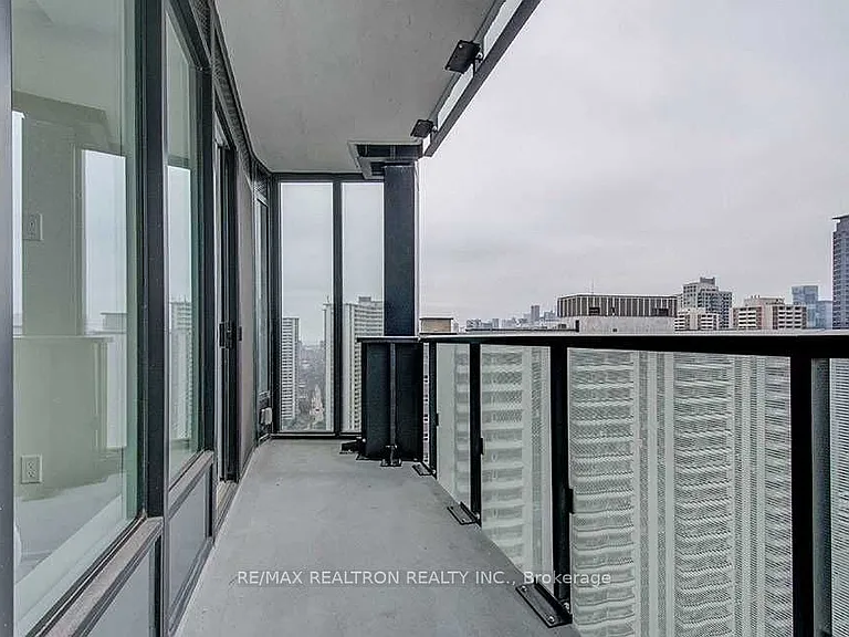 575 Bloor St E #2208 — Photo 25