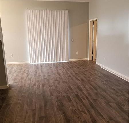 2nd image of 35 E Agate Ave Unit 303