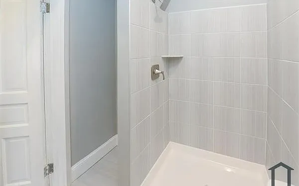 532 N Paxon St — Photo 14