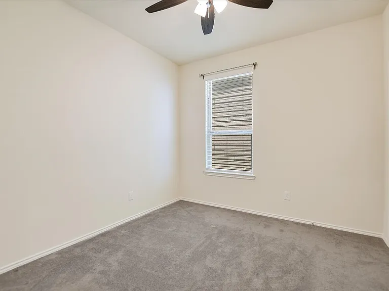 216 The Duke Dr — Photo 15