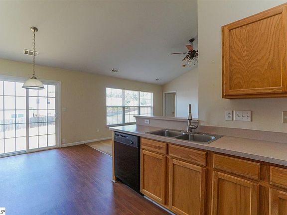 3rd image of 38 Hidden River Pl