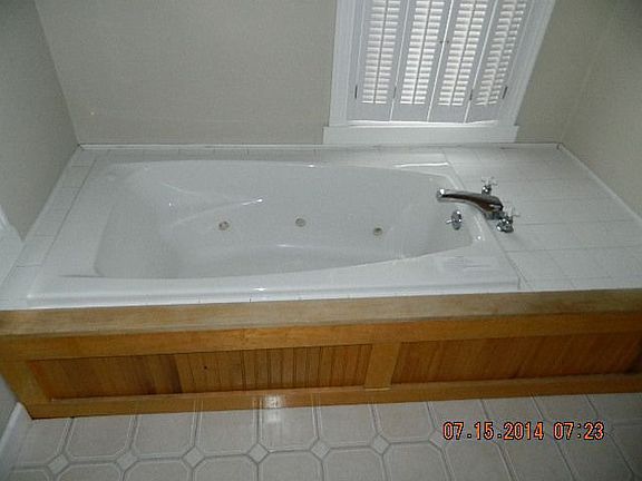 5th image of 816 Mason Ave
