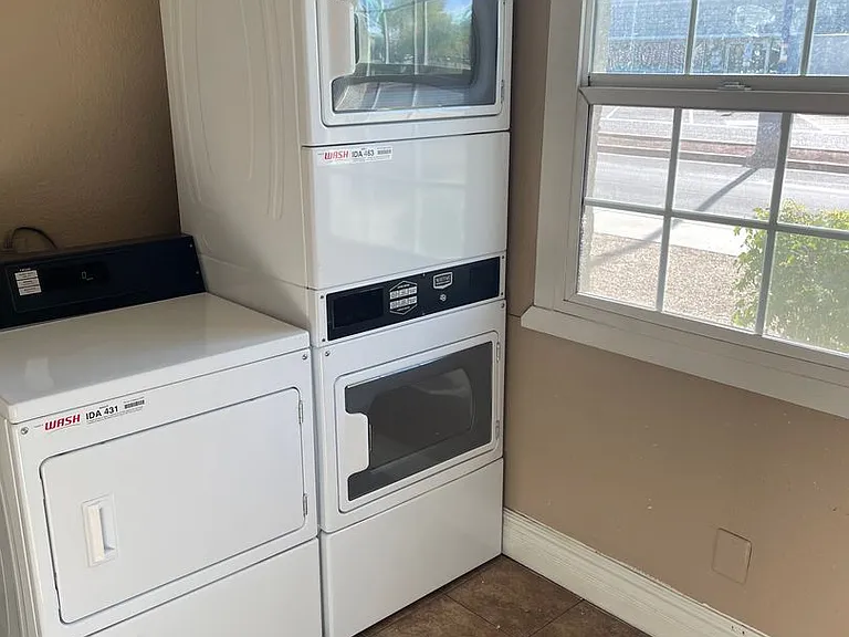 2234 W Hazelwood St — Photo 34