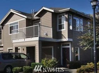 22790 SE 13th Ln UNIT B2, Sammamish, WA 98075