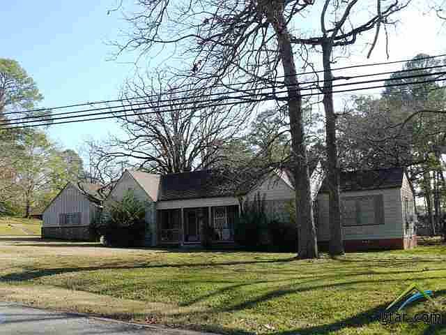 1st image of 1303 Fort Worth St