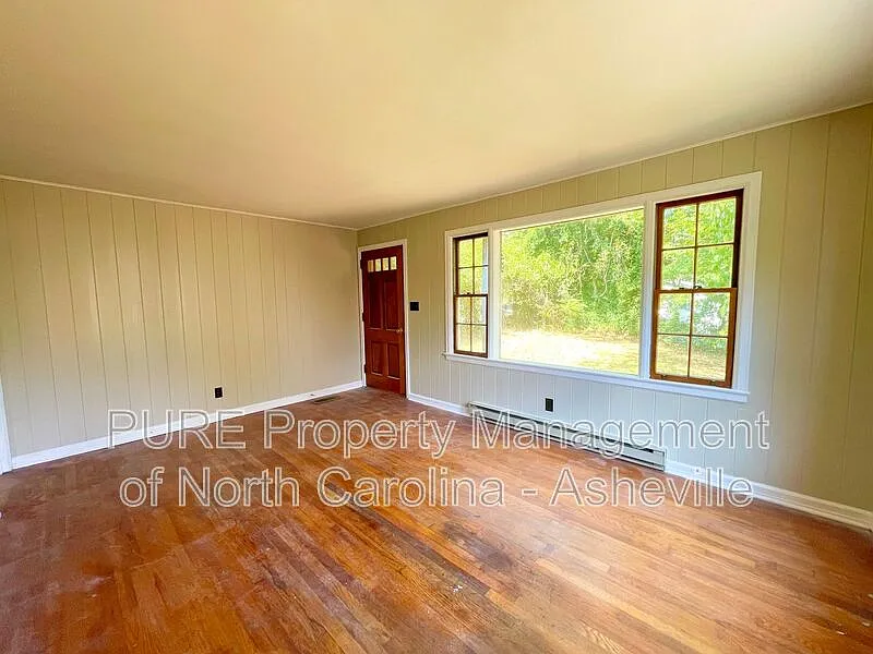 2 bed, 1.0 bath, $1,495 — Photo 3