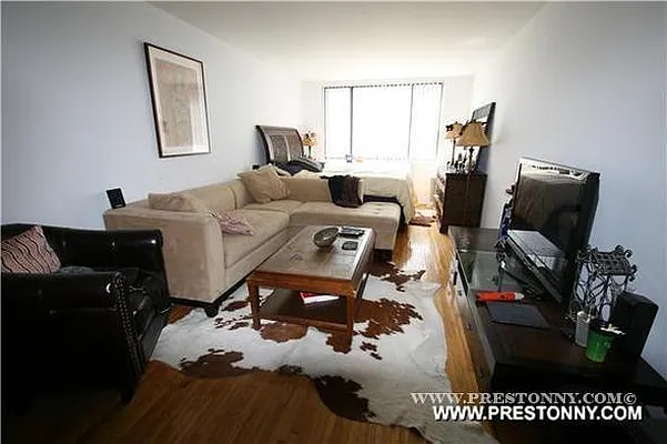 Rented by JM Preston Properties LLC | media 8